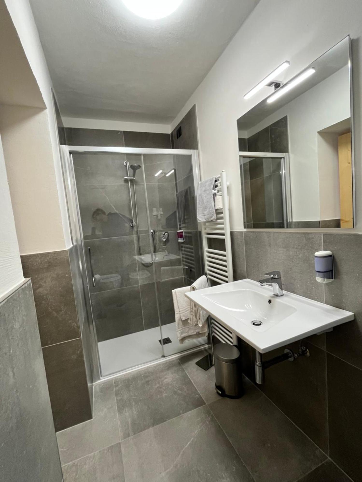 Hotel Zanella Пейо-Фонті Екстер'єр фото